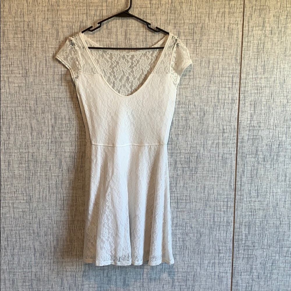 White dress lace 💄